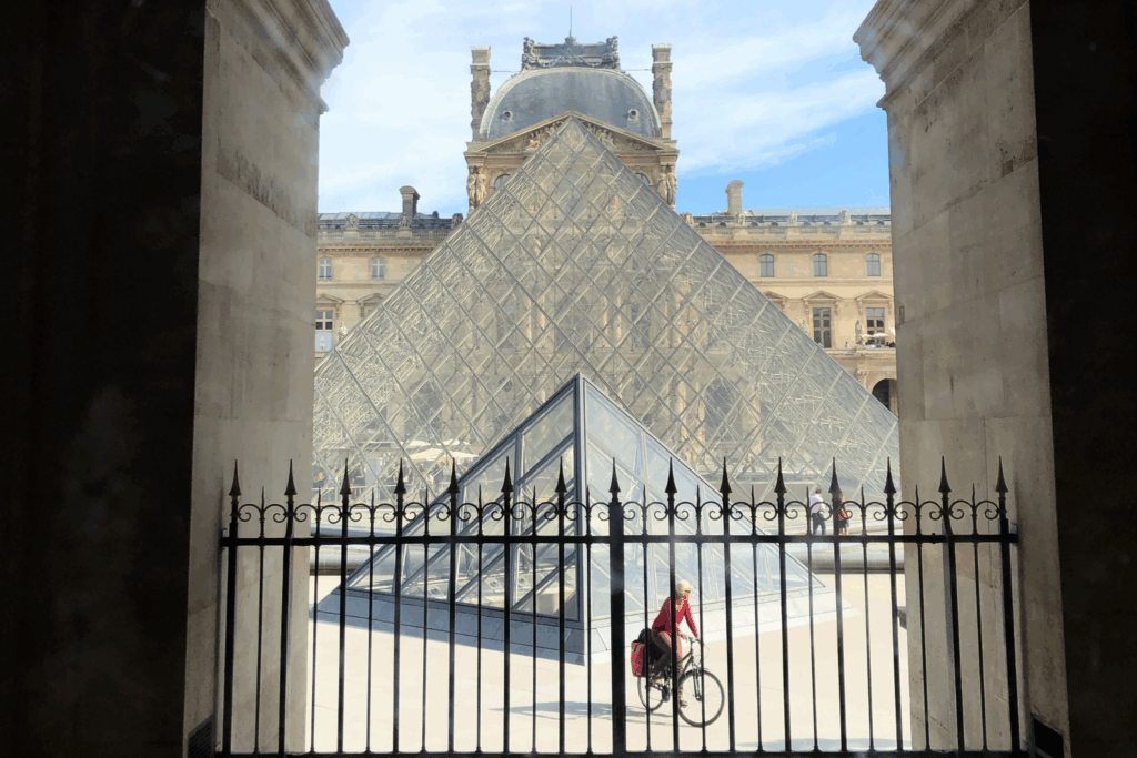 Louvre Pyramid_Paris France